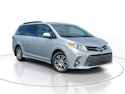 2020 Toyota Sienna XLE Auto Access Seat