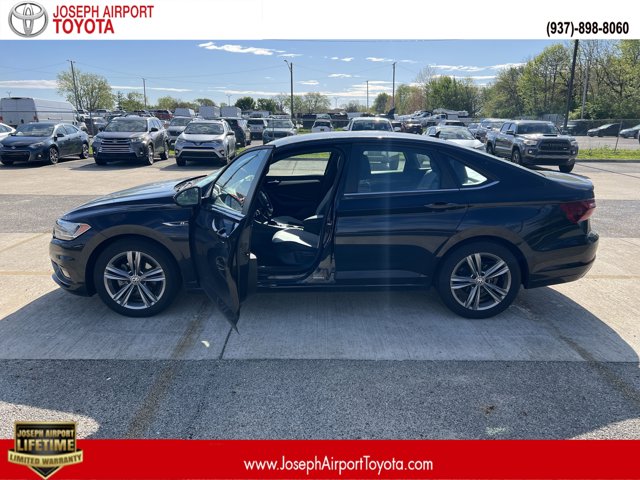2021 Volkswagen Jetta R-Line