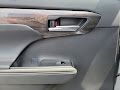 2025 Toyota Highlander Platinum
