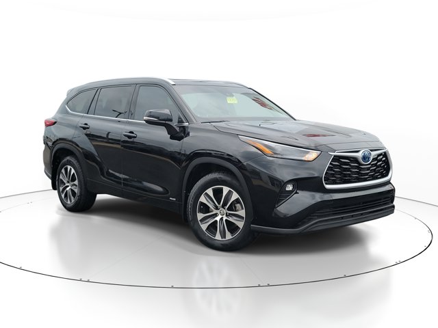 2022 Toyota Highlander Hybrid XLE