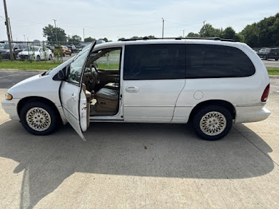 1997 Chrysler Town & Country