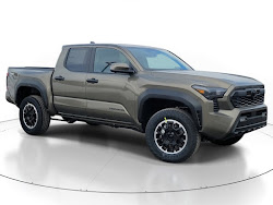2026 Toyota Tacoma 4WD TRD Off Road
