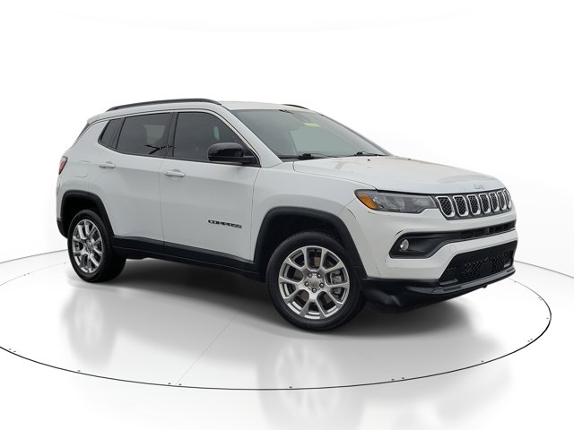 2023 Jeep Compass Latitude Lux