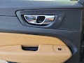 2020 Volvo XC60 Momentum