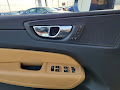 2020 Volvo XC60 Momentum