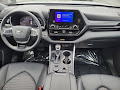 2025 Toyota Highlander XSE