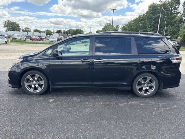 2017 Toyota Sienna SE