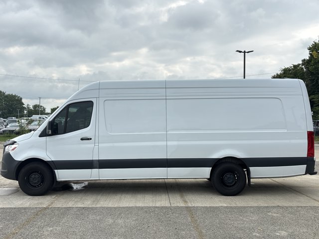 2024 Mercedes-Benz Sprinter Cargo Van Cargo 170 WB