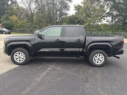 2025 Toyota Tacoma 4WD SR5